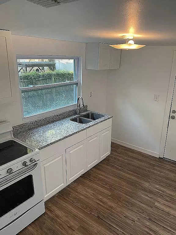2 bed, 800 sqft, $1,400 — Photo 1