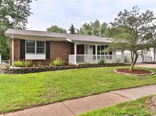 518 Lemonwood Dr, Ballwin, MO