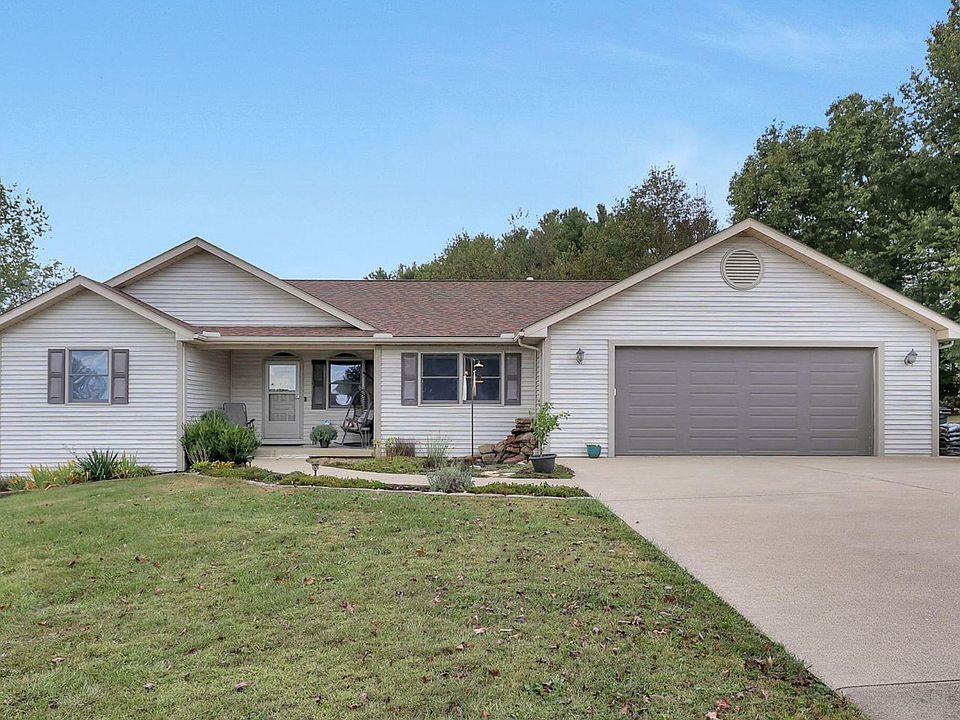 1st image of 33 Longitude Dr