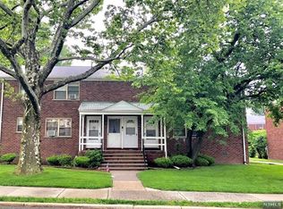 1242A Inwood Ter, Fort Lee, NJ 07024