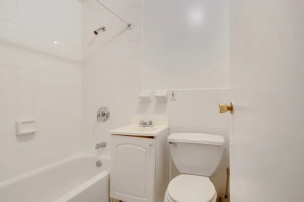 Rented by LG Fairmont Group | media 19