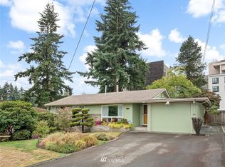 18705 32nd Ave S, Seattle, WA 98188