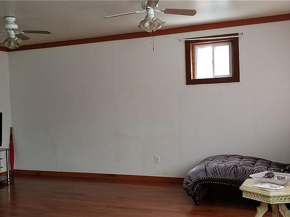 4th image of 186 Central Ave