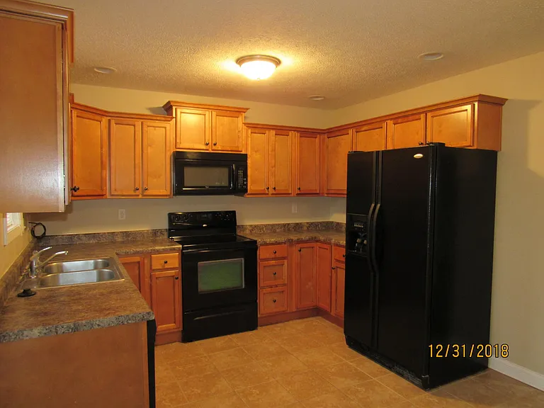 192 Applewood Ln — Photo 3