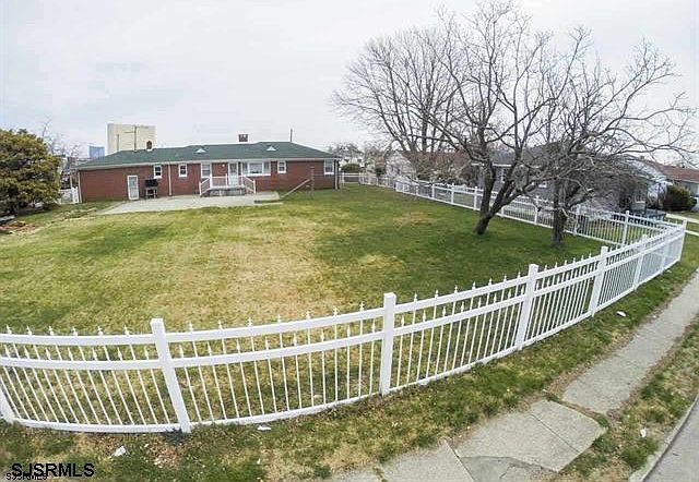 2nd image of 1157 Monroe Ave