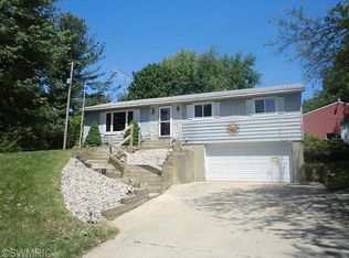 7381 Becker St NE, Cedar Springs, MI 49319