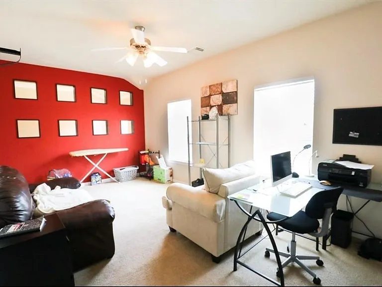 135 S Spinning Wheel Cir — Photo 6