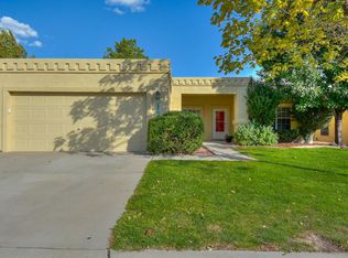 9208 Yvonne Marie Dr NW, Albuquerque, NM 87114