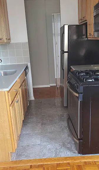 4430 Douglaston Pkwy #7 — Photo 1