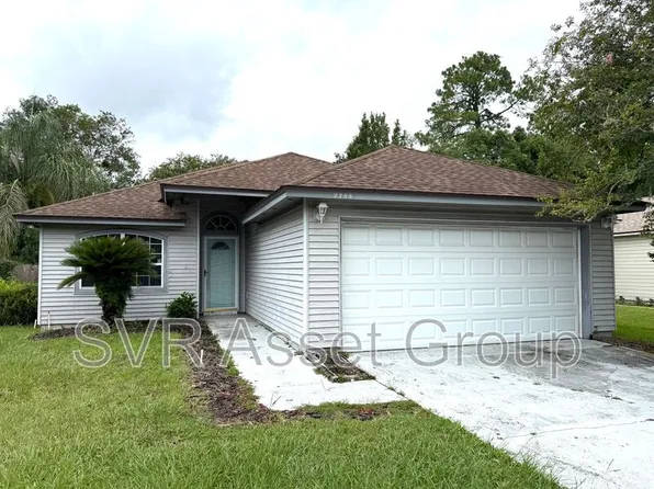 2798 Lantana Lakes Dr W, Jacksonville, FL 32246