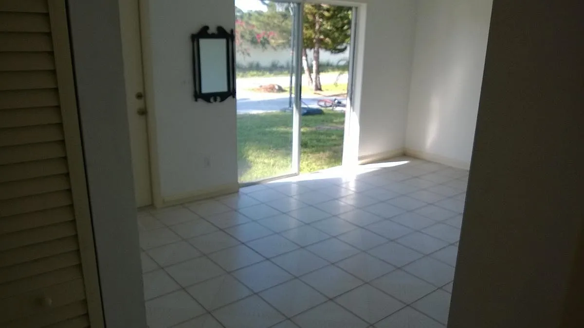 3209 SE Kensington Street — Photo 3