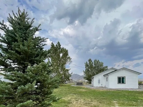 2446 Highway Dr, Moore, ID 83213