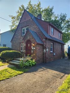 1352 Garrett Ave, Niagara Falls, NY, 14305