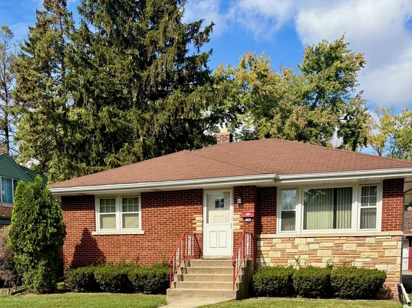 9032 30th St, Brookfield, IL 60513