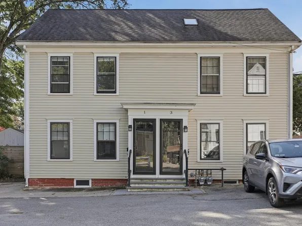 1 Lincoln Ct, Amesbury, MA 01913