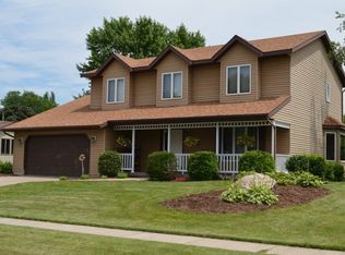 502 Dorn Dr, Waunakee, WI 53597