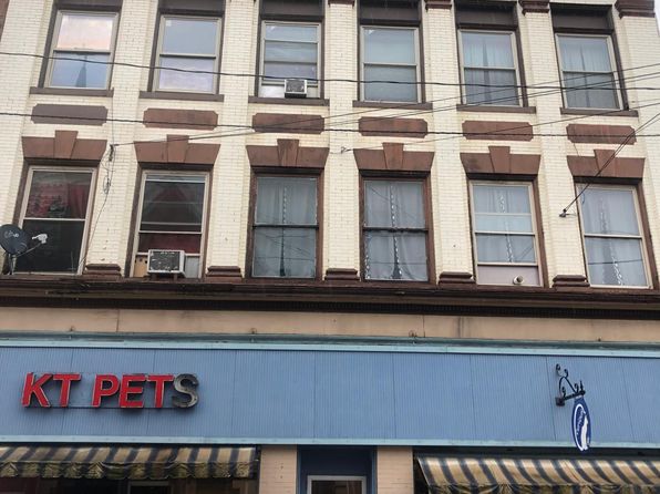 405 Main St APT 5