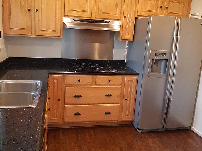 1099 Dolores Dr — Photo 4