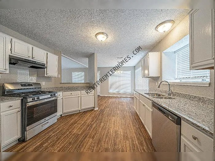 5223 Fawn Lake Dr — Photo 9