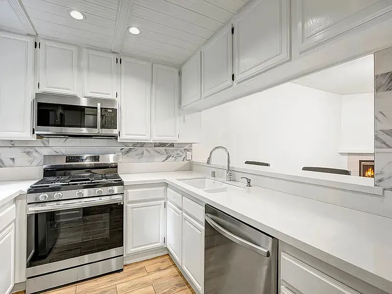 8707 Falmouth Ave — Photo 3