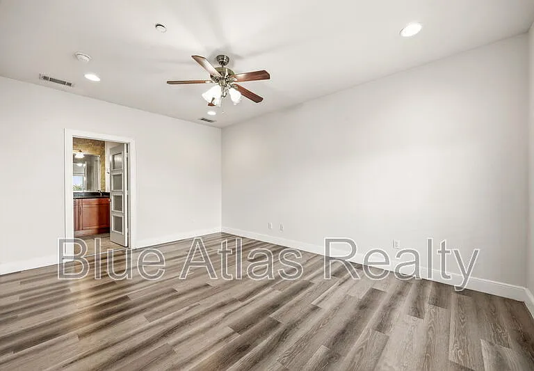 2690 Rockbrook Dr #5 — Photo 8