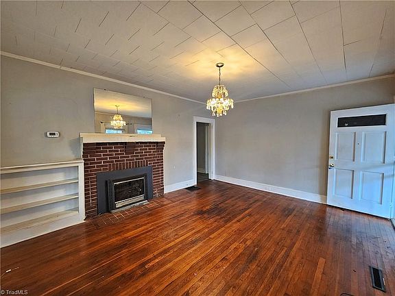 14th image of this home