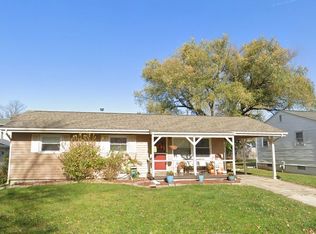 40 Ridge Lane Dr, Decatur, IL 62521