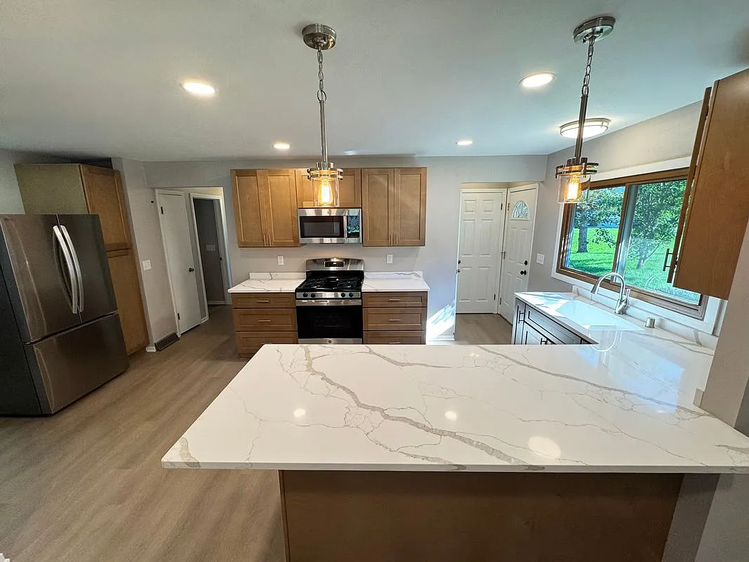 3 bed, 2.0 bath, 1500 sqft, $2,850 — Photo 4
