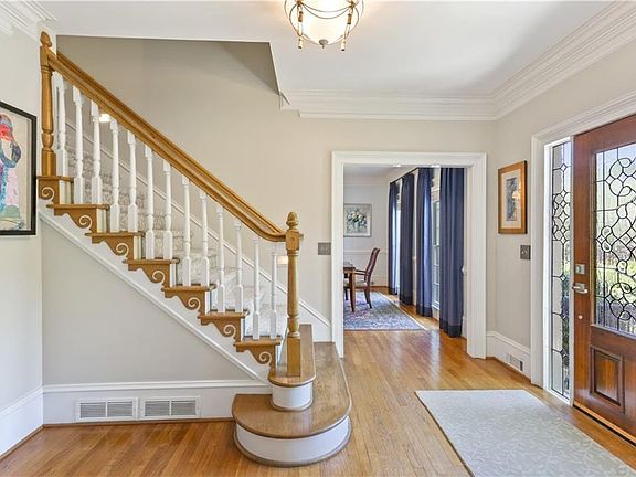 3rd image of 2805 Harwick Dr