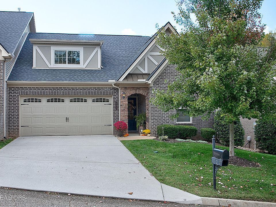 1st image of 407 Sunny Springs Ln