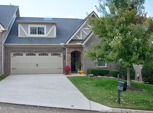 407 Sunny Springs Ln, Knoxville, TN 37922