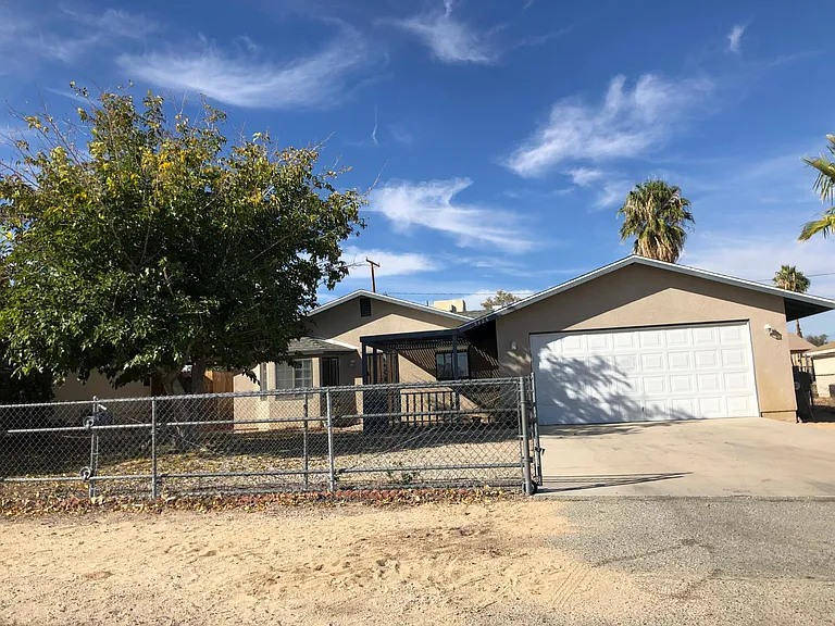 5426 Mariposa Ave — Photo 17