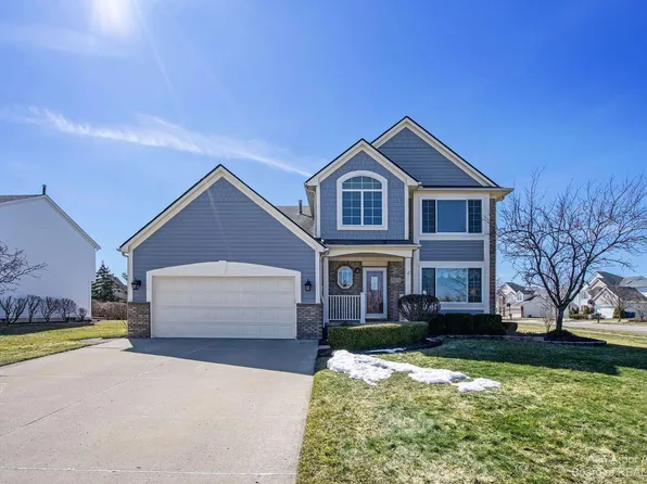 3201 Appleridge Dr, Ann Arbor, MI 48103