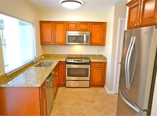 402 N Poplar Ave APT 104, Fresno, CA