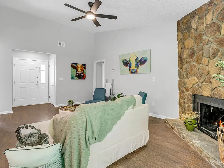 38 Shore Dr — Photo 17