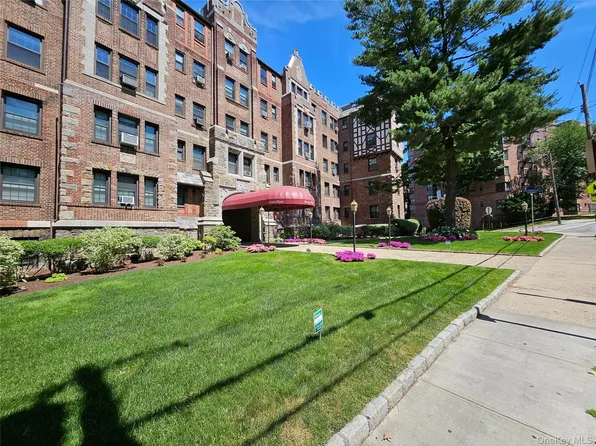 23 Old Mamaroneck Road #5K, White Plains, NY 10605