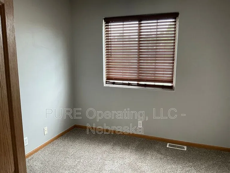 11657 Bauman Ave — Photo 40