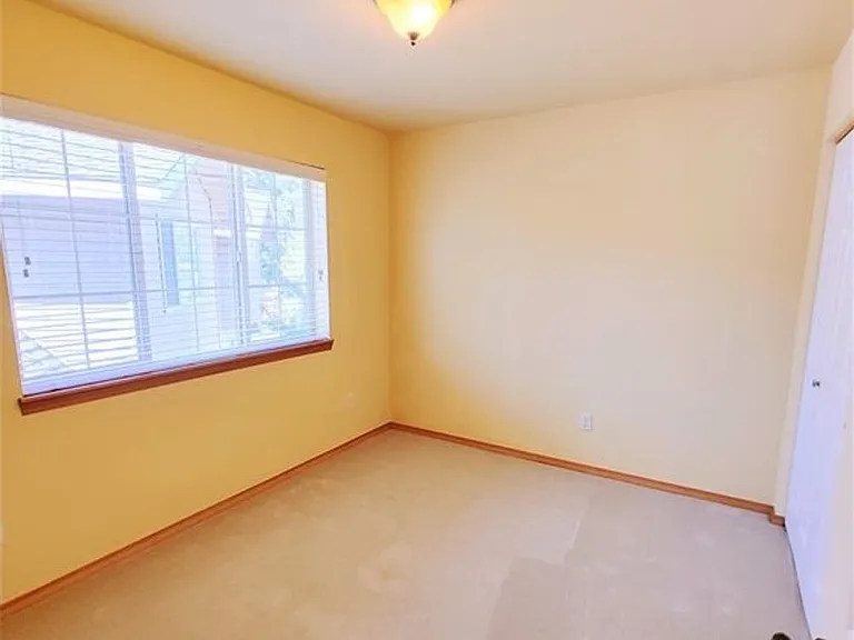 210 Sagebrook Ln — Photo 18