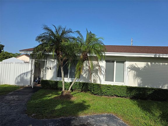 4th image of 16203 SW 302nd St