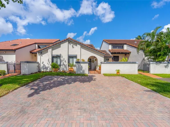 18156 NW 66th Ct, Hialeah, FL 33015