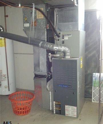 3rd image of 28900 Joan St