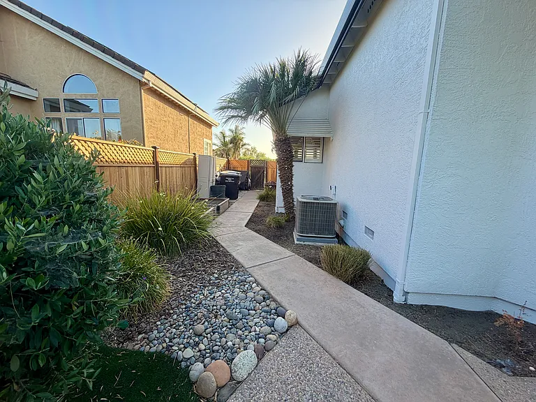2205 Prestwick Dr — Photo 58