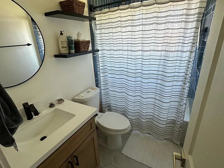 5550 Encina Dr — Photo 5