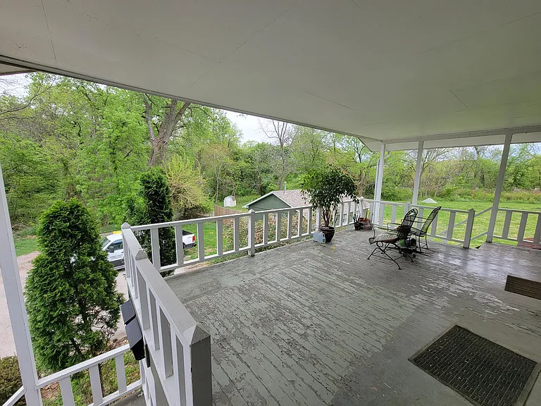 1012 N Summit St #F — Photo 10
