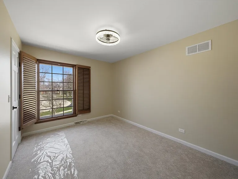 1215 Triple Crown Ct — Photo 27