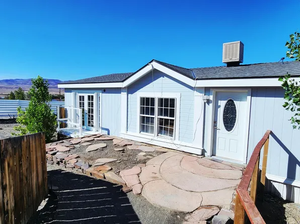 4960 Skyline Dr, Silver Springs, NV 89429