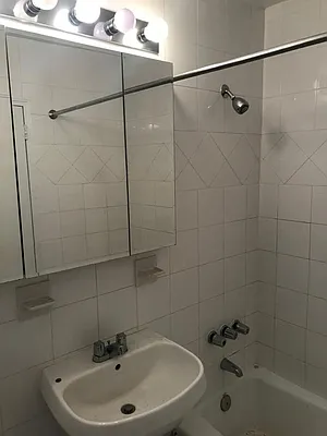 Rented by Hampshire Assets LLC | media 6