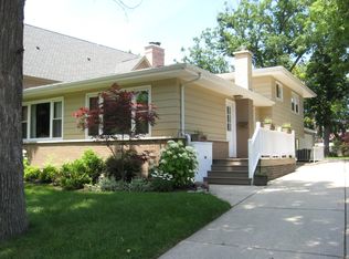 341 Adams Ave, Glencoe, IL 60022