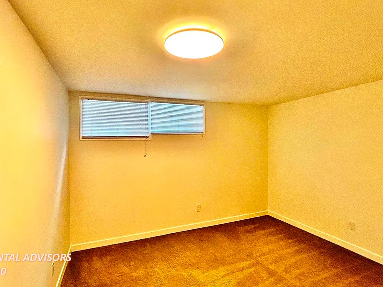 10827 66th Ave NW #BASEMENT — Photo 9