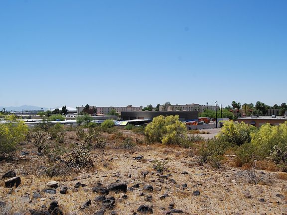 5th image of 12021 N 19th Ave